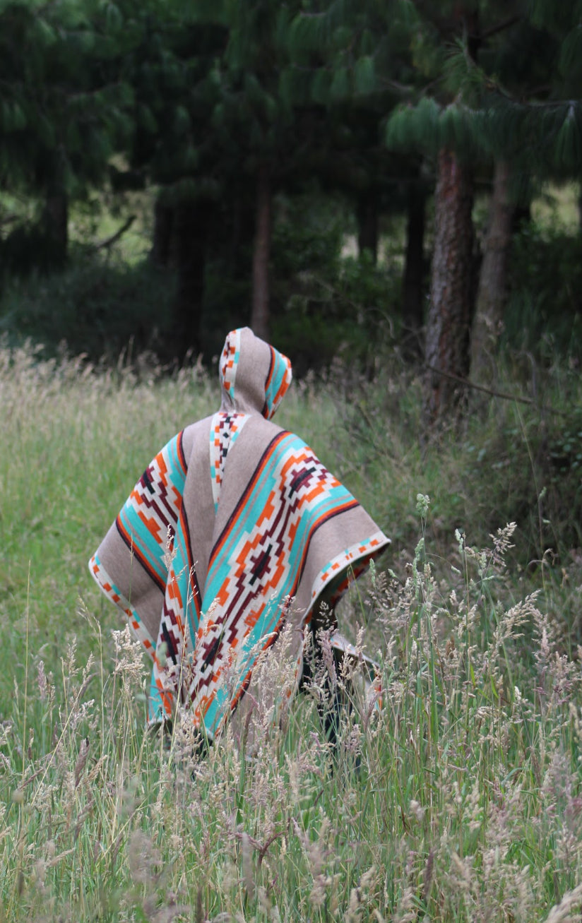 Cotacachi 100% Wool Premium Edition Poncho