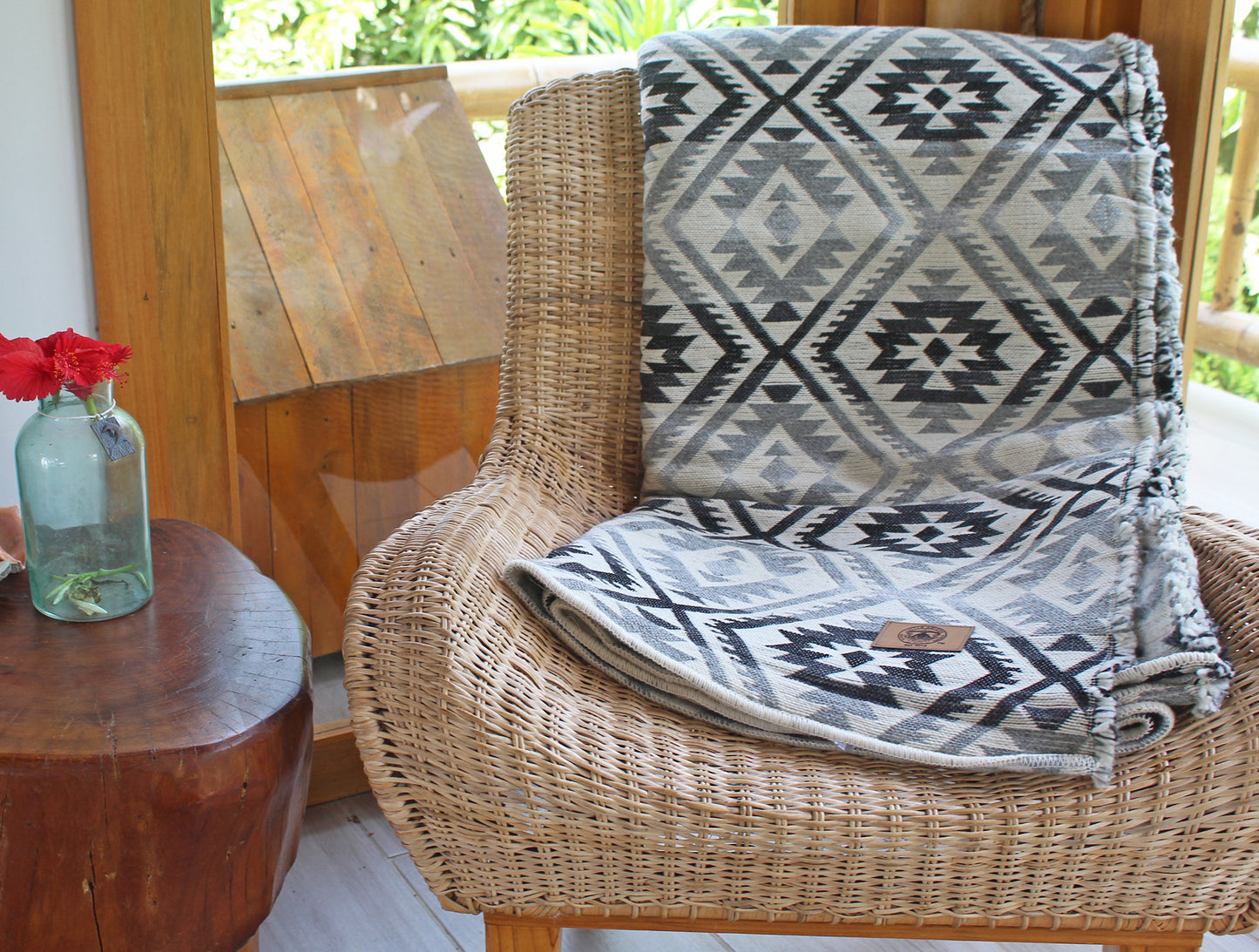 Cotacachi Premium Edition 100% Wool Blanket