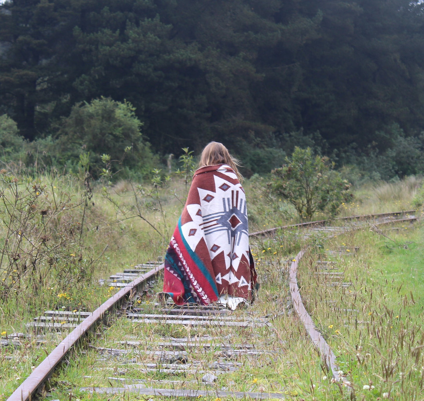Inca Traveler - Red / Brown