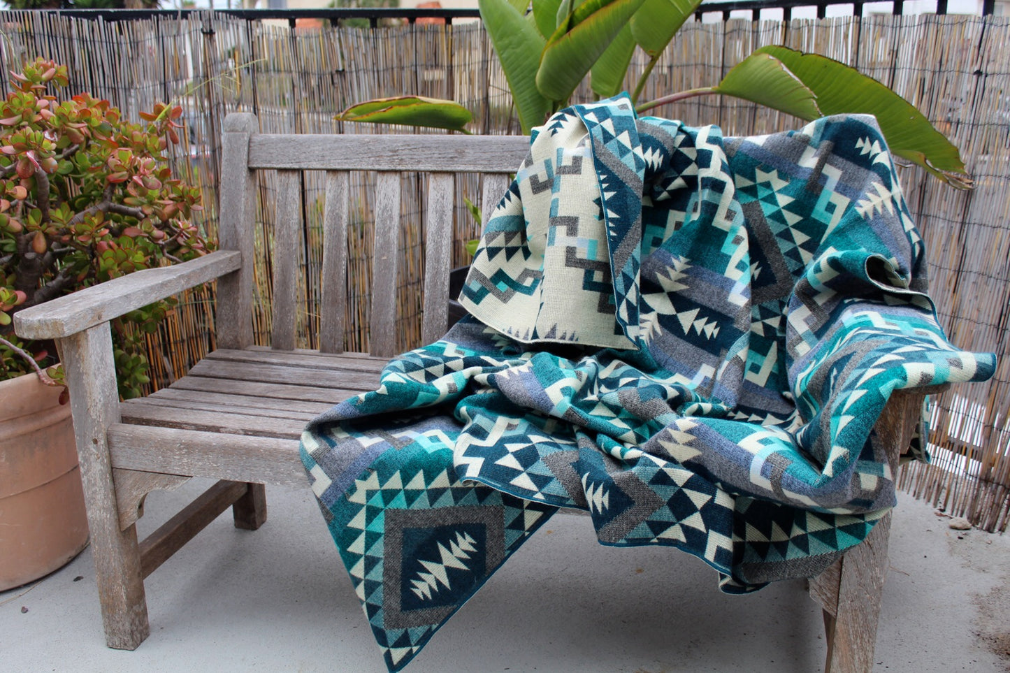 Agua de Los Andes - Large Blanket